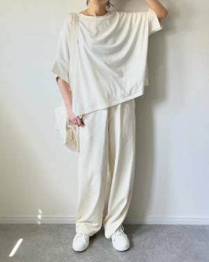 暑い日もイイ女♡ 夏こそ映える！【オールホワイトコーデ】