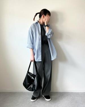 この夏、絶対マネしたいっ♡【ユニクロ】の“高見えパンツ”で作る！「大人カジュアルコーデ」