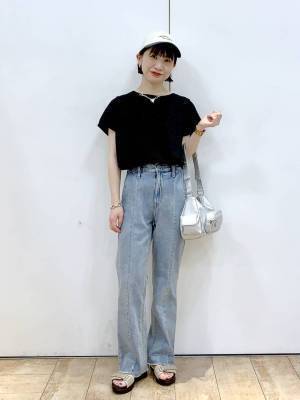 こりゃ、即買いかも♡【グローバルワーク】スタイルアップが叶う！「デニムフレアパンツ」