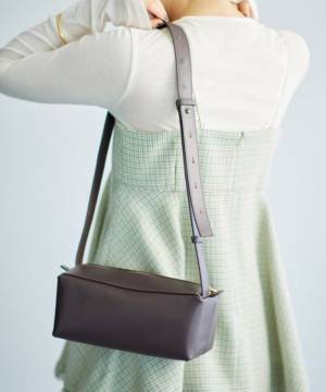 『汎用性高めバッグ』発見っ♡ 今季推したい【スクエア型ショルダー】って？