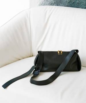 『汎用性高めバッグ』発見っ♡ 今季推したい【スクエア型ショルダー】って？