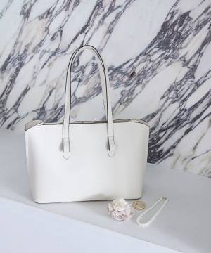 一つ持ってると助かる♡ 今から買い足したい！【きれいめバッグ】