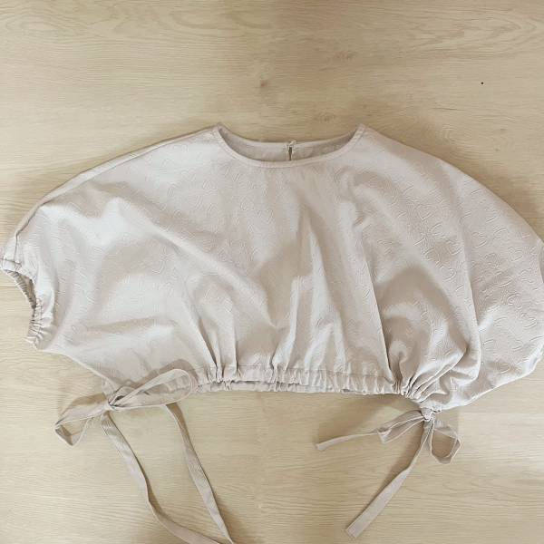 ハート柄にキュン♡【Avail】キレイめに着られる「ショート丈プルオーバー」