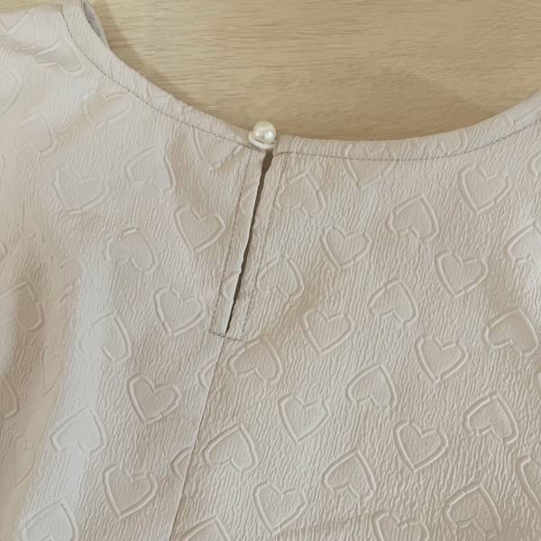 ハート柄にキュン♡【Avail】キレイめに着られる「ショート丈プルオーバー」