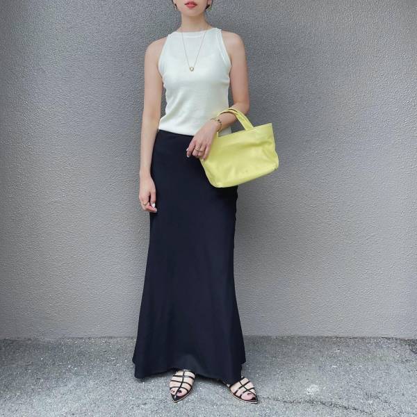 華やか＆高見え！【ゴールドアクセ】が主役の「大人の夏コーデ」