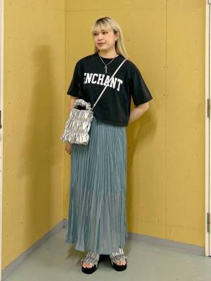 こりゃ参考になるッ！【キラキラアイテム】の「サマ見えコーデ術」