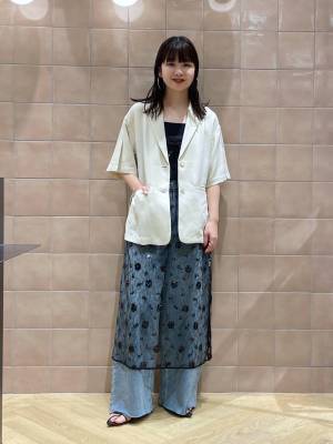 こりゃ参考になるッ！【キラキラアイテム】の「サマ見えコーデ術」