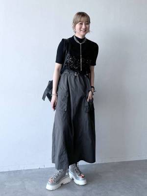 こりゃ参考になるッ！【キラキラアイテム】の「サマ見えコーデ術」