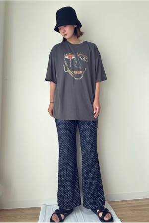 大人女子にピッタリ♡【しまむら】ネイビーの柄ボトムスコーデ