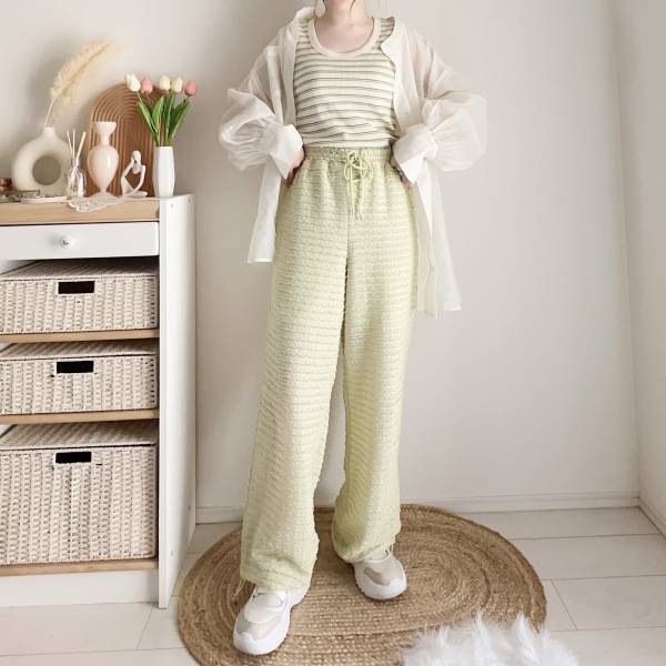 一目惚れしたっっ♡【しまむら】楽ちん ＆ オシャレな「グリーンパンツ」