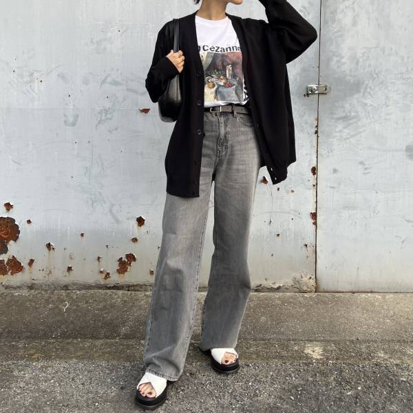 オンラインでは完売！【ユニクロ】思わず目を引く「MoMAコラボT」