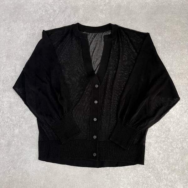 キーネックがポイント！ この夏欲しい【シアーカーディガン】って？