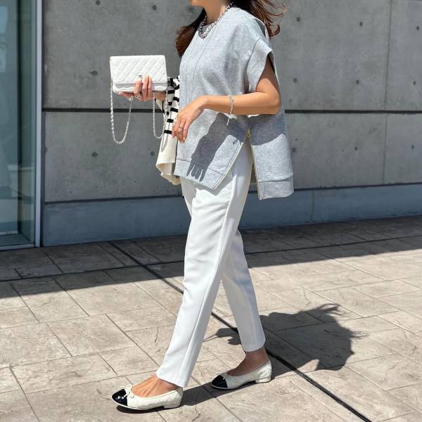 きれいめコーデにはやっぱこの色！【GU】爽やかさ溢れ出す「ホワイトパンツ」