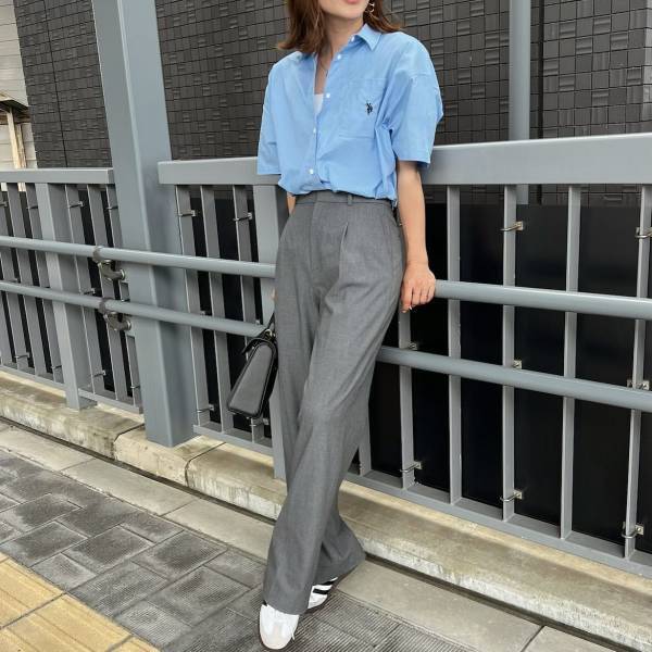 トレンド継続中ーーーッ！【ユニクロ】イロチ買いしたくなる♡「名品パンツ」