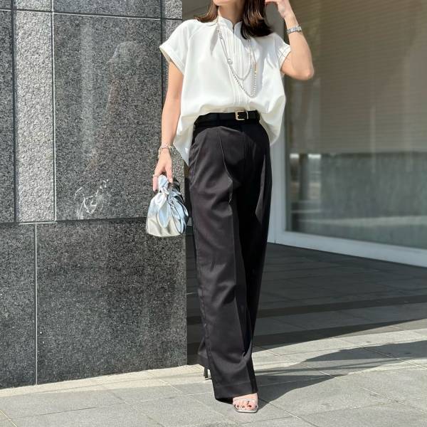 この夏、真似したい！ 周りから一目置かれそう♡【大人のモノトーンコーデ 】って？