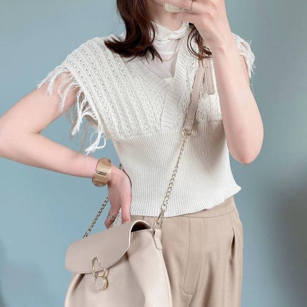 こりゃ、重宝確定かも♡【しまむら】着回し力最強！「フリンジビスチェ」