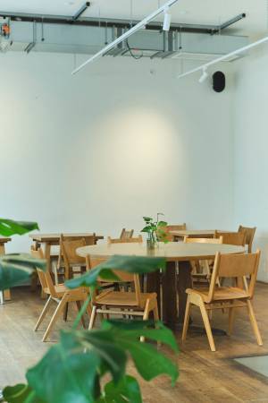 カフェとともにベルリンを知る−価値観を変えるドーナツ　Atelier Dough編