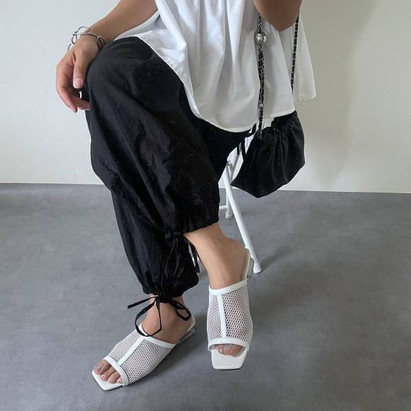 足元も『白』で垢抜け♡ この夏、ヘビロテの予感！ 【ホワイトサンダル】