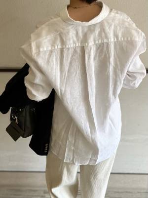 上級者感UP！【ユニクロ】大人コーデにぴったり！「リネンシャツ」