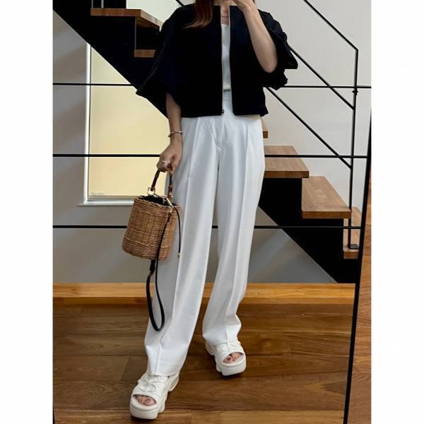 足元が明るくなる！【NIKE】「エアマックスココ」ホワイトも推しですっ！