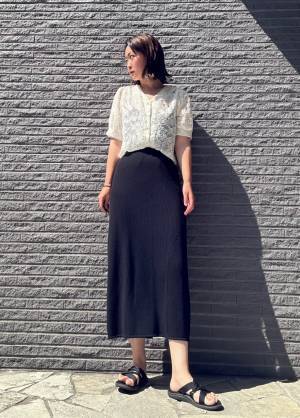 女性らしく着こなせる！【SHEIN】着回し力優秀「パフスリーブブラウス」