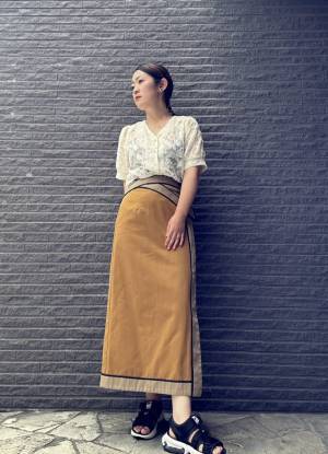 女性らしく着こなせる！【SHEIN】着回し力優秀「パフスリーブブラウス」