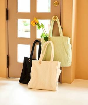 いま狙いたい！ 通勤通学にぴったり♡【大容量バッグ】って？