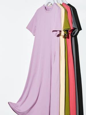 いま、売れに売れてる！【ユニクロ】一枚でサマ見え！「人気ワンピ」