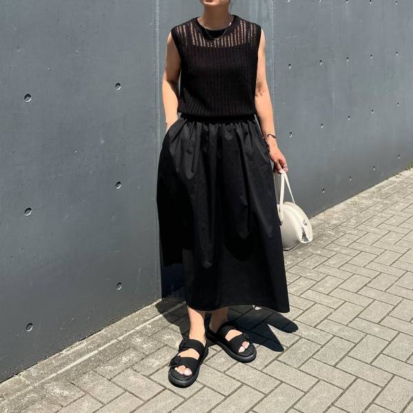 今すぐ買いに行かせてッ！！【ユニクロ】大人上品に決まる♡「メッシュセーター」