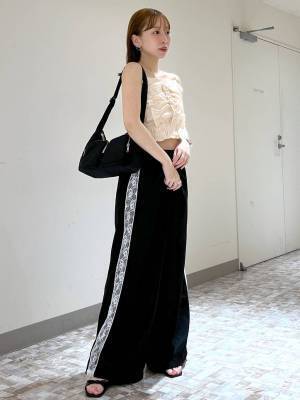 この夏、大注目ーッ！！ “ラインパンツ”を使った【スポーツMIXコーデ】が可愛い♡