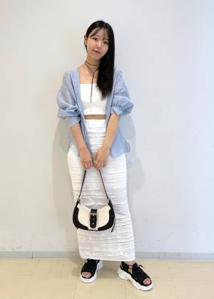 『着る服ない』 → 解決！ いつものコーデにプラス♡【最旬シャツコーデ】