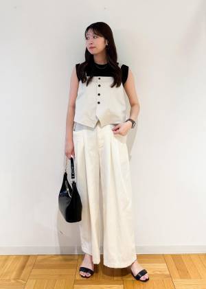 《白 × 黒》がやっぱり万能！ 大人可愛い♡【最旬コーデ】