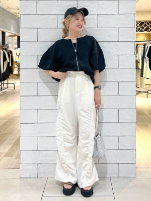 《白 × 黒》がやっぱり万能！ 大人可愛い♡【最旬コーデ】