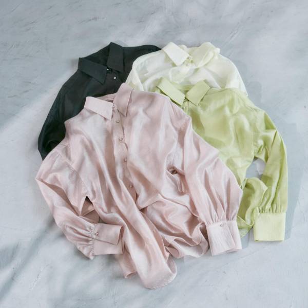 今、『リアルに売れてる』って♡【VIS】オンオフ使える！「上品トップス」