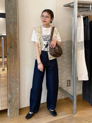 今季マネしたいッ！ 穿くだけで即こなれ感♡【カーブデニムコーデ】って？