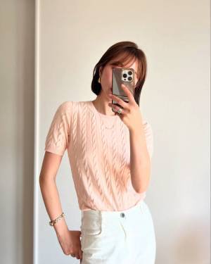 えっ、本当に【ユニクロ】！？ 完売前にゲットしたい♡「最旬トップス」