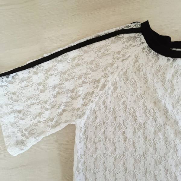 カジュアルコーデにぴったり！！【しまむら】ライン入り「レーストップス」