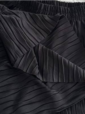 穿き心地楽ちん！【coca】セルフカットできる「プリーツパンツ」