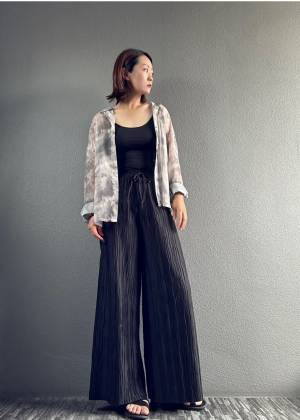 夏にサラッと着こなせる！【coca】楽ちん嬉しい「ウェーブプリーツパンツ」