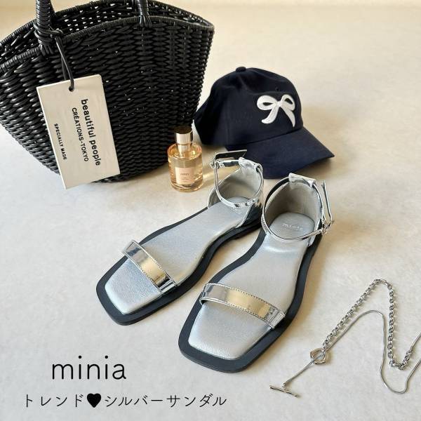 小物も『シルバー』で垢抜け！ トレンド感バツグン♡【旬シューズ】