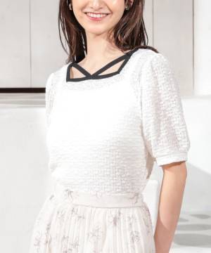 たまらなく可愛い♡【ハニーズ】女子会やデートにも◎「肌見せトップス」