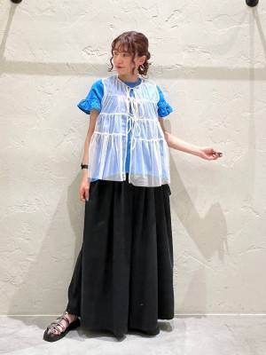 この夏、絶対取り入れたい！！ おしゃれ見えする【カラートップス】って？