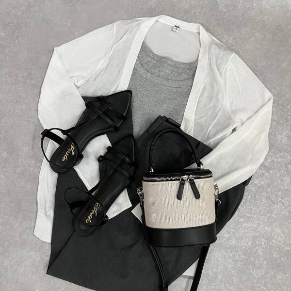 冷房対策にはコレ！【ユニクロ】サラッと羽織れる「Vネックカーディガン」