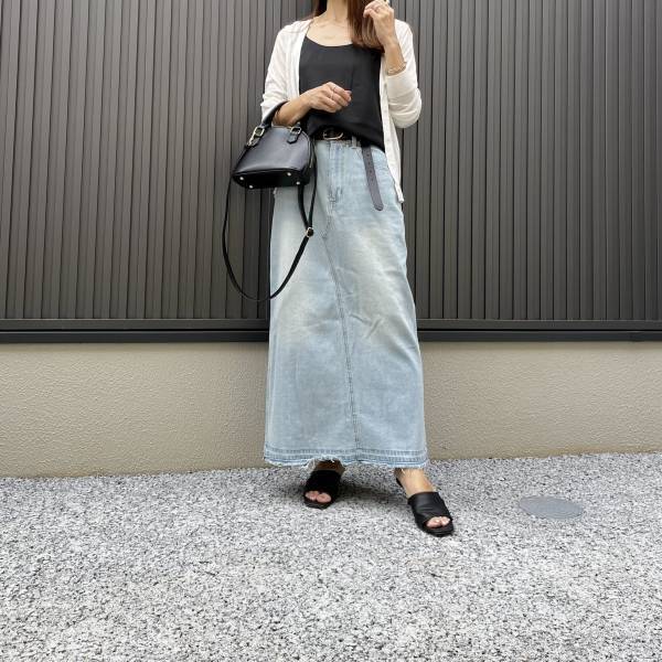 冷房対策にはコレ！【ユニクロ】サラッと羽織れる「Vネックカーディガン」