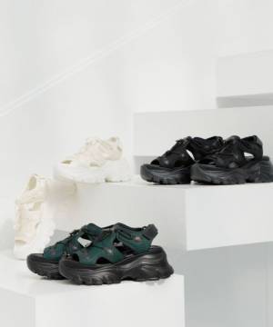 《週7で履きたい♡》楽ちん &#038; おしゃれな【スポーツサンダル】