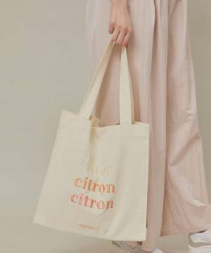 買い足すなら今♡ パソコンもすっぽり入る！【大容量バッグ】