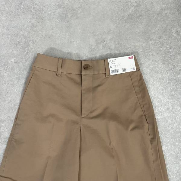 SNSで話題！！【ユニクロ】新作「ワイドチノパンツ」が穿き心地抜群！