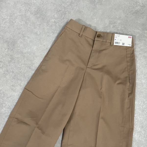 SNSで話題！！【ユニクロ】新作「ワイドチノパンツ」が穿き心地抜群！