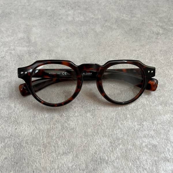 夏コーデのポイントになる！【ユニクロ】「サングラス」が機能的！