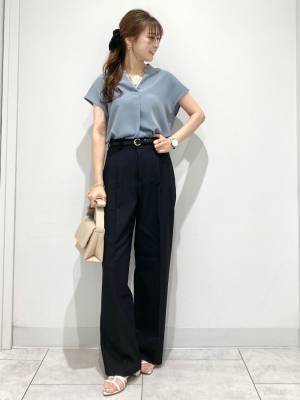 セール価格じゃないのに、990円！？【GU】イロチ買いしたい♡「高見えシャツ」